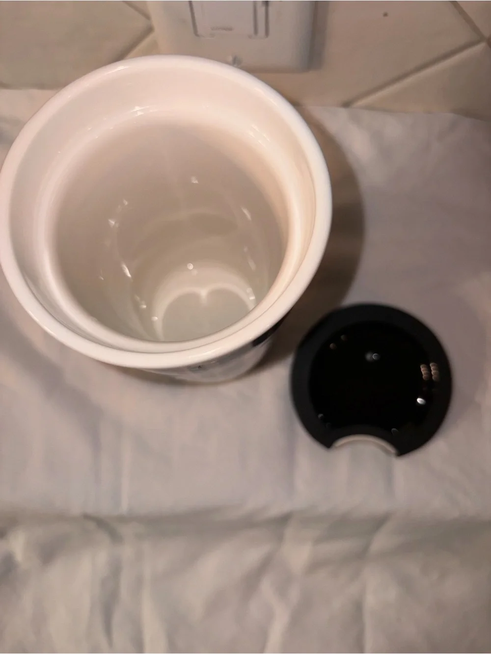NWOT RARE 2015 STARBUCKS TUMBLER PAINT DRIP MUG